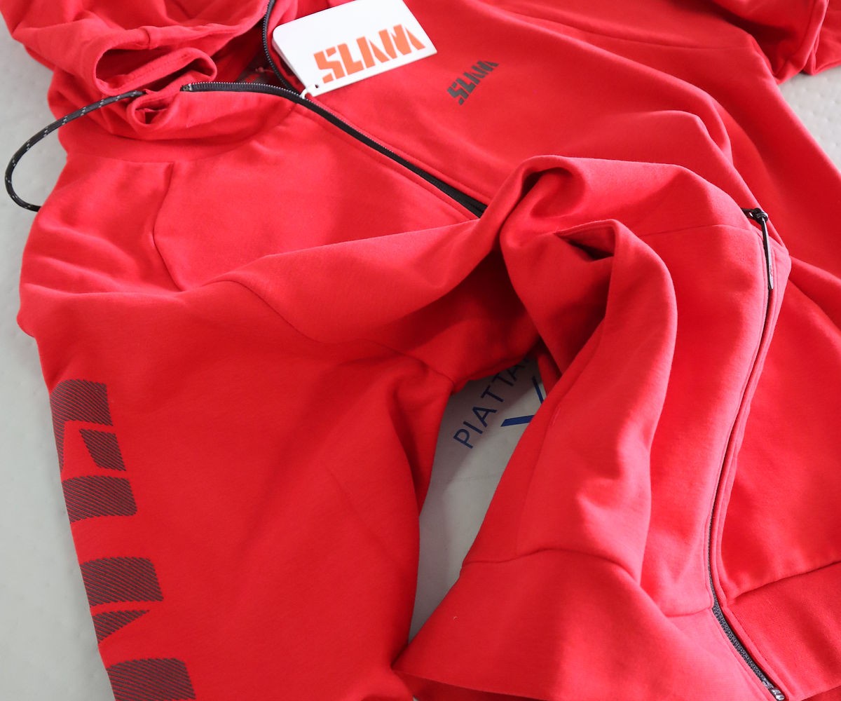Felpa-con-zip-02.jpg