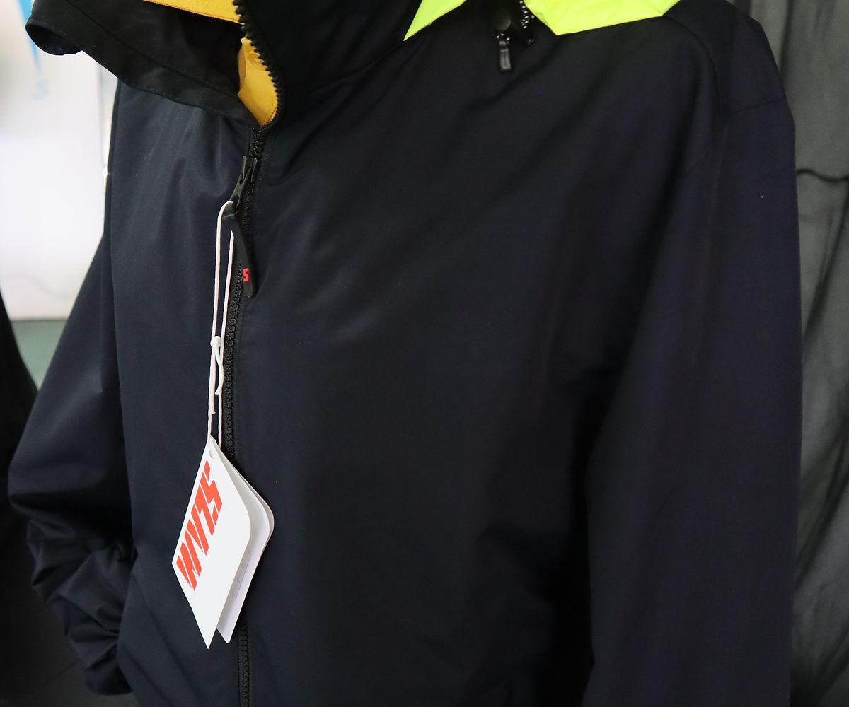 JACKET-Blu-Top-01.jpg