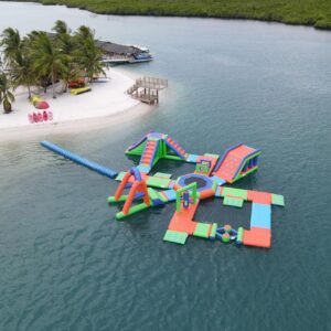 Parco Gioco acquatico - Percorso gonfiabile galleggiante